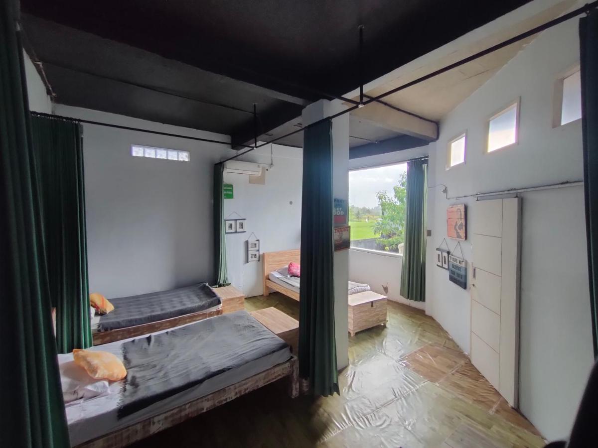 The Masceti Hostel Lebih Ngoại thất bức ảnh